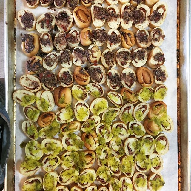 Savory bites - olive blend and dill pickle relish pepperoni bites toasted and delicious 😋 #pepperonirolls #pghfood